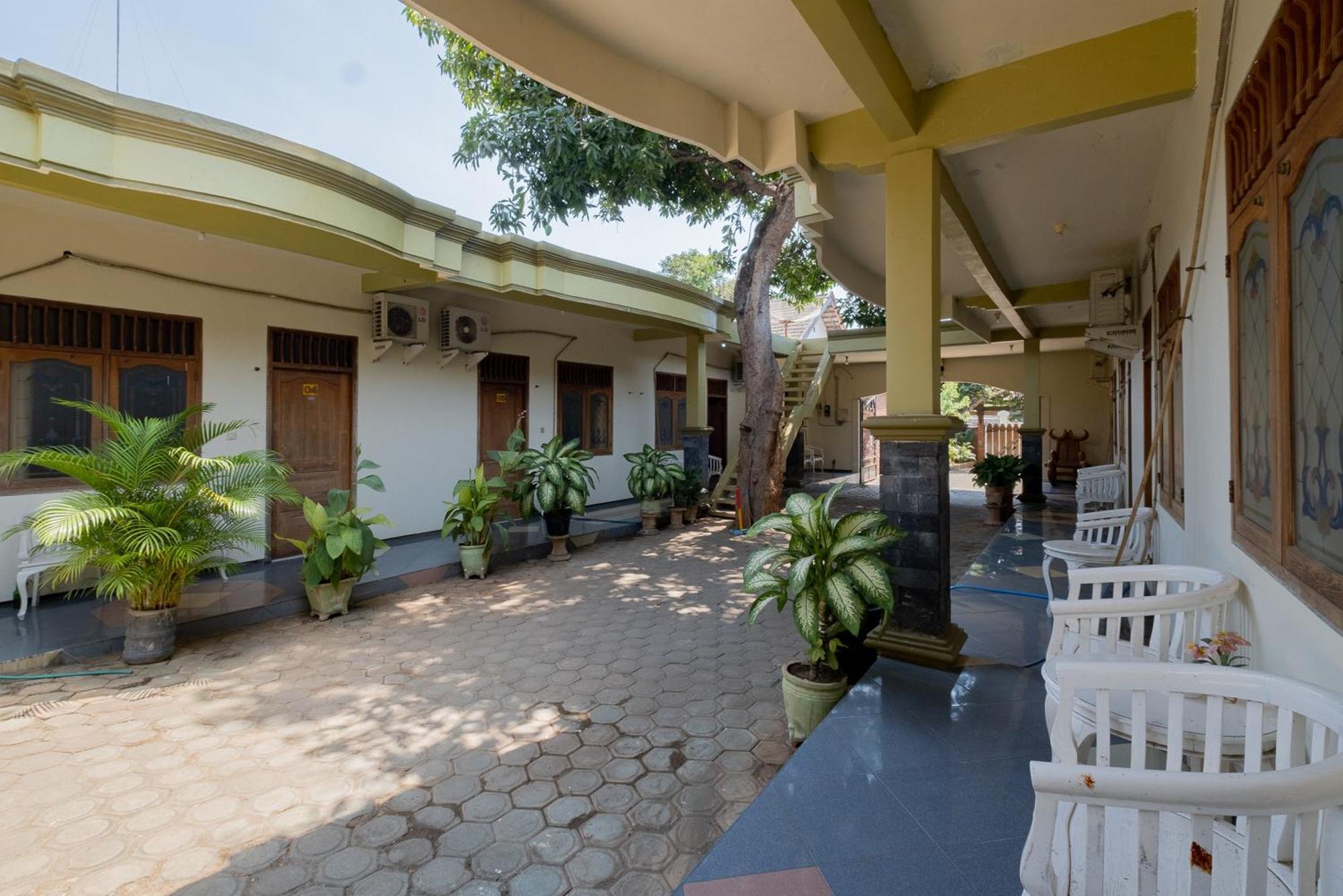 Reddoorz Syariah At Jalan Sunan Giri Tuban Tuban  Eksteriør billede
