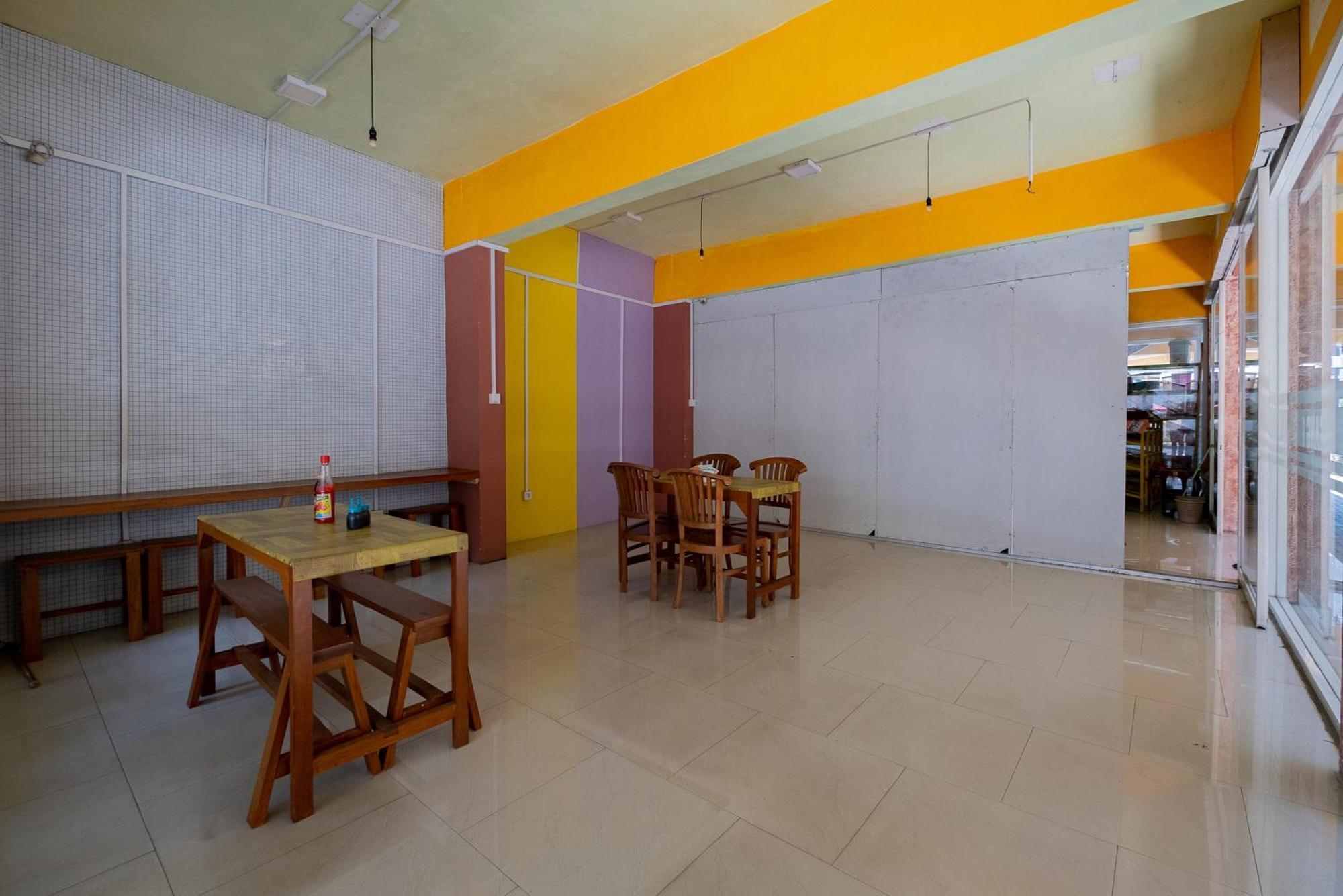 Reddoorz Syariah At Jalan Sunan Giri Tuban Tuban  Eksteriør billede