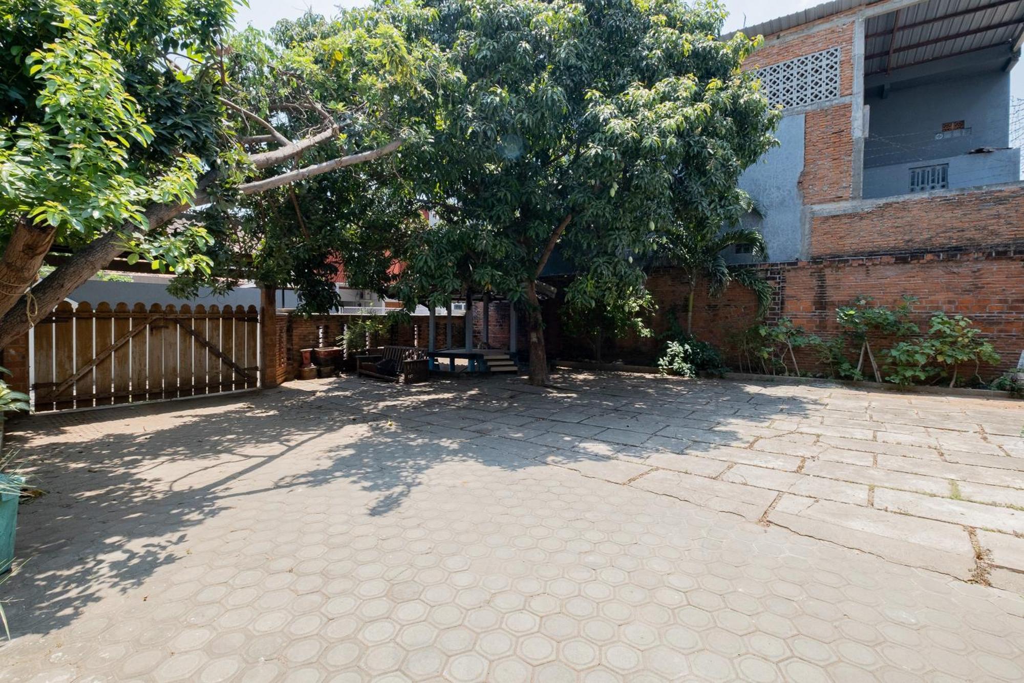 Reddoorz Syariah At Jalan Sunan Giri Tuban Tuban  Eksteriør billede